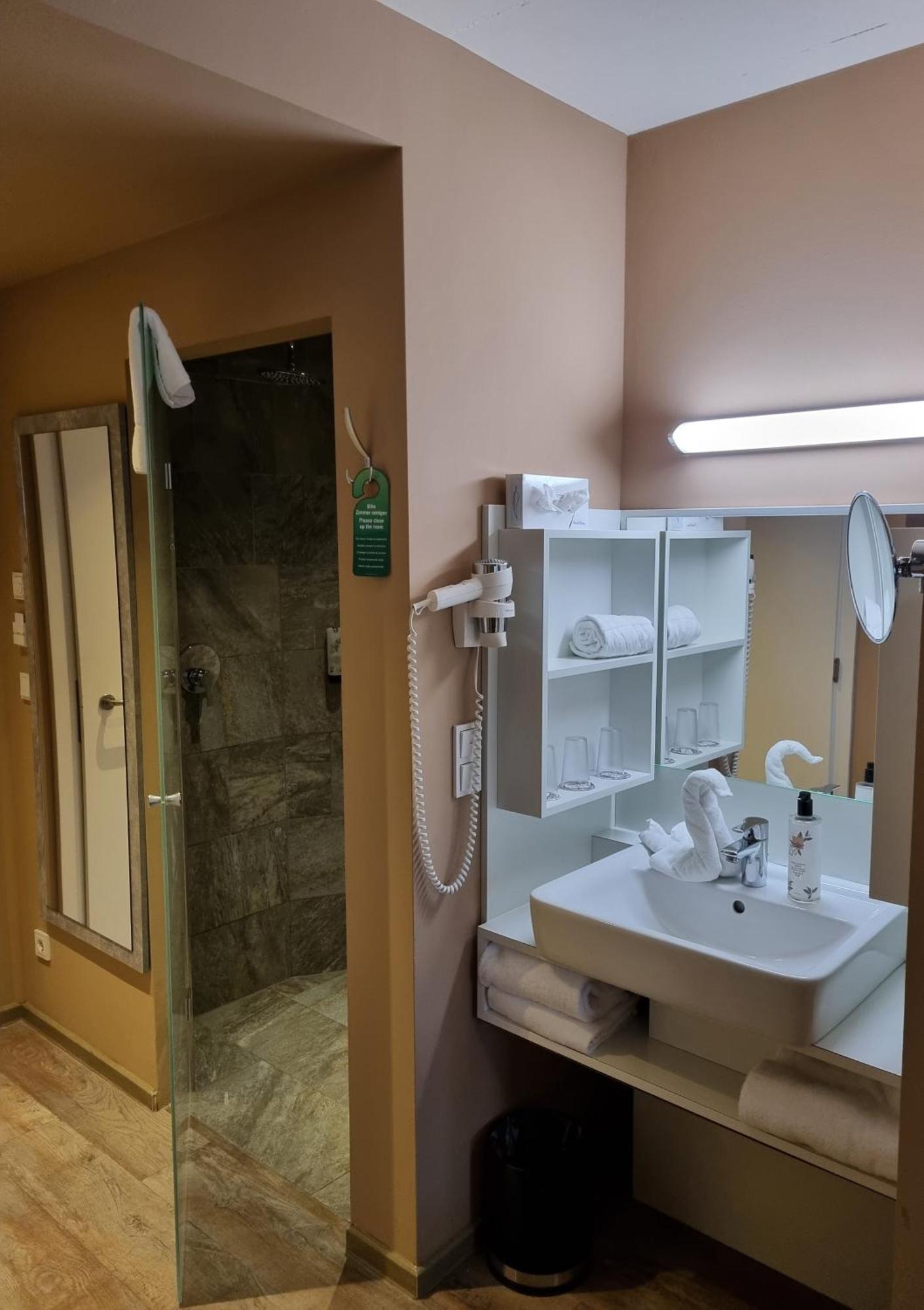 Cubo Sport & Art Hotel Sankt Johann in Tirol Ngoại thất bức ảnh